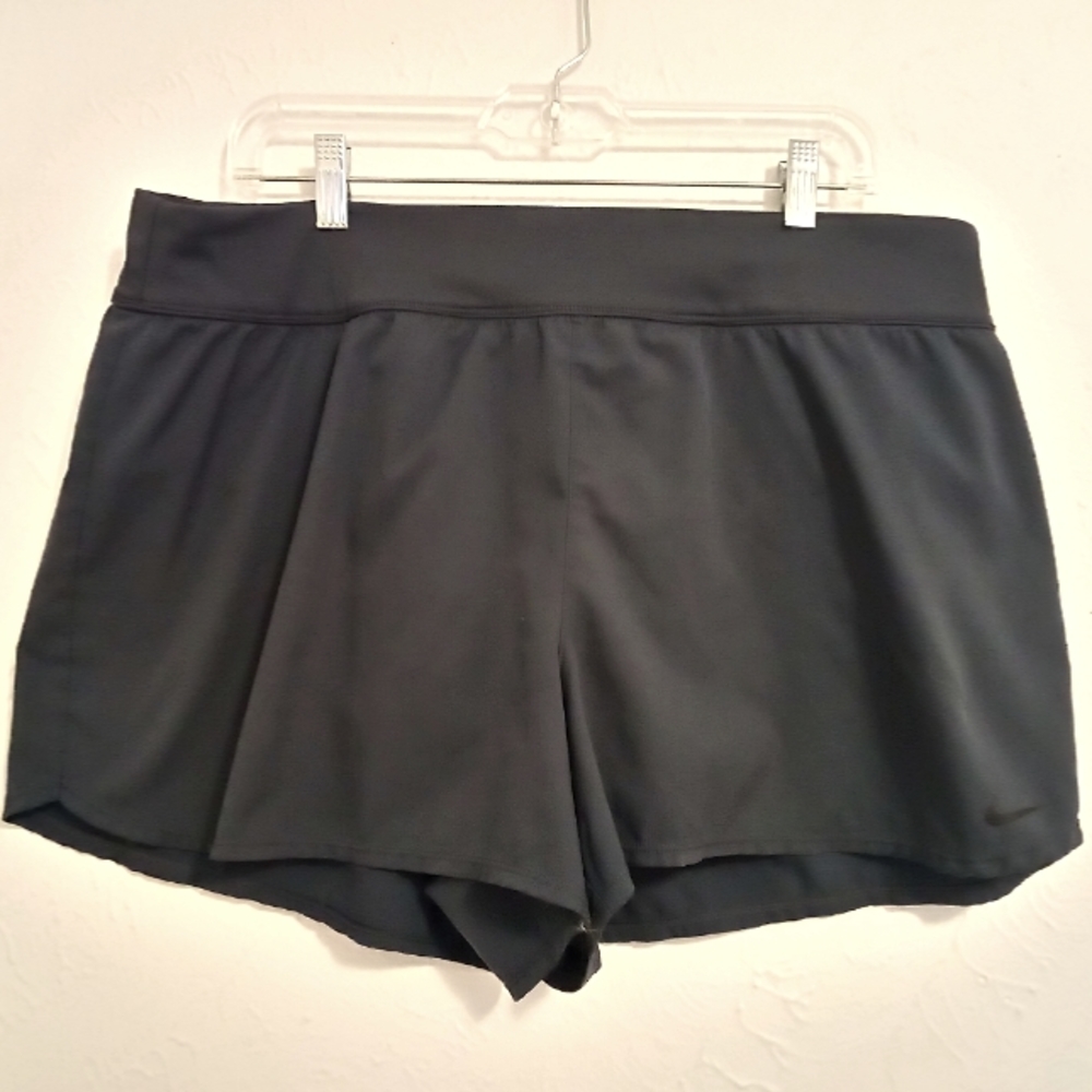 Nike tennis shorts, grey- blue, size 1X, good condition